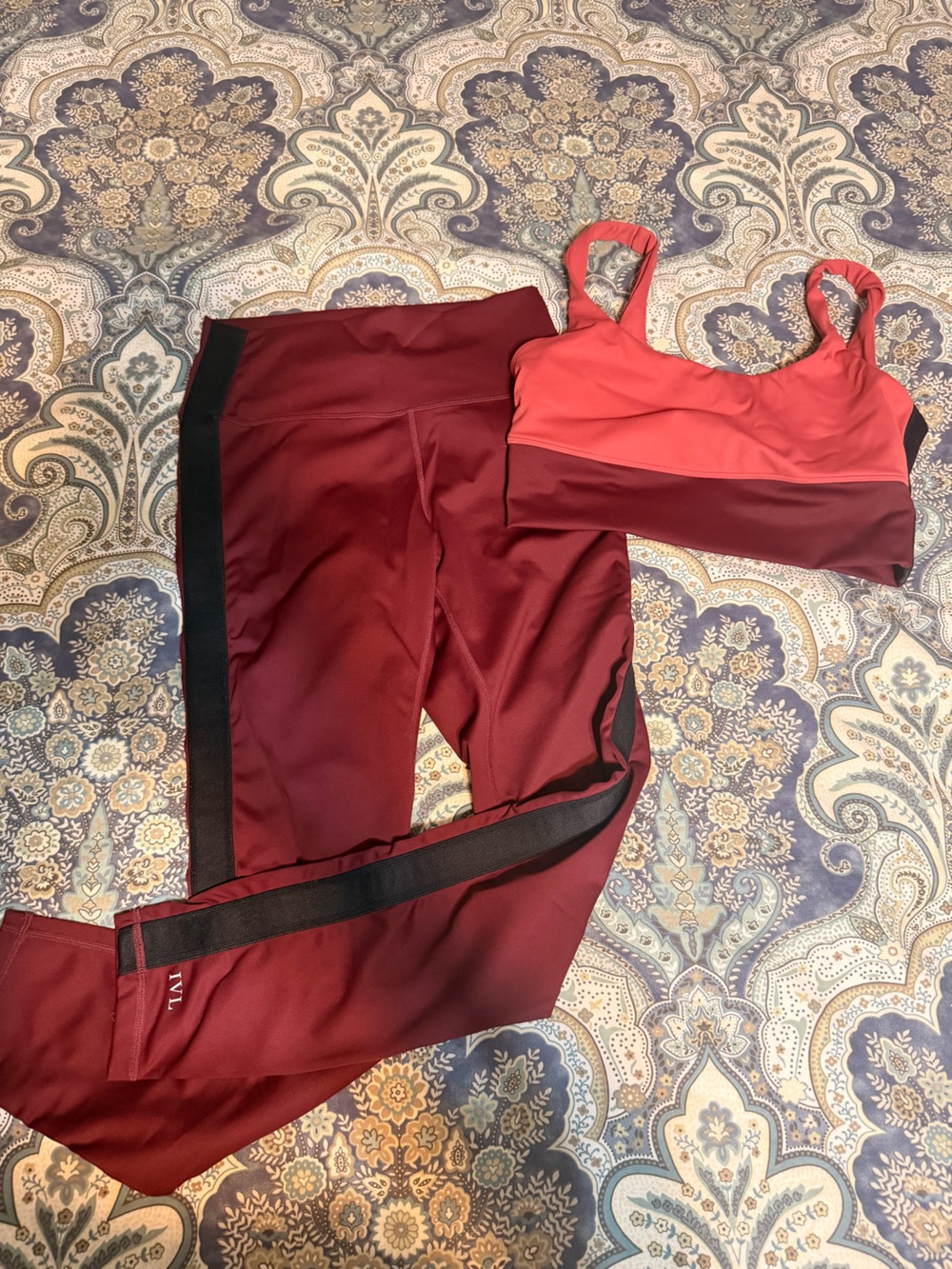 IVL Collective Burgundy Activewear Set – Sports Bra (8) & Leggings (6)